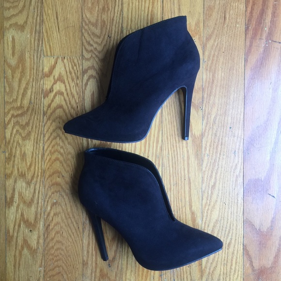 JustFab Shoes - New Just Fab Belinda Ankle Boots NWT